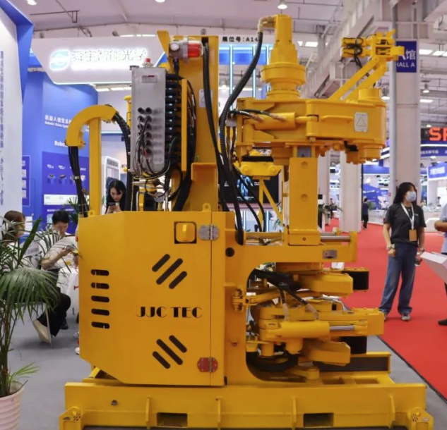 捷杰西智能钻井机器人