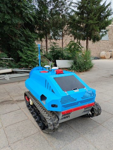 丘陵果园喷药机器人